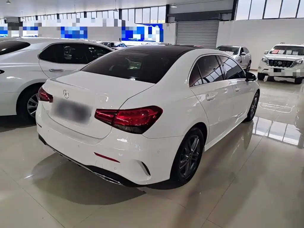 Mercedes-Benz A-Class — миниатюра 7