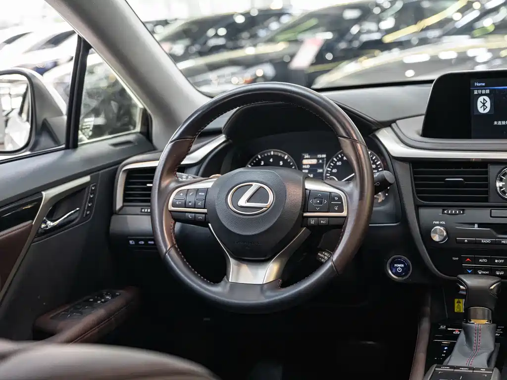 Lexus RX — миниатюра 14