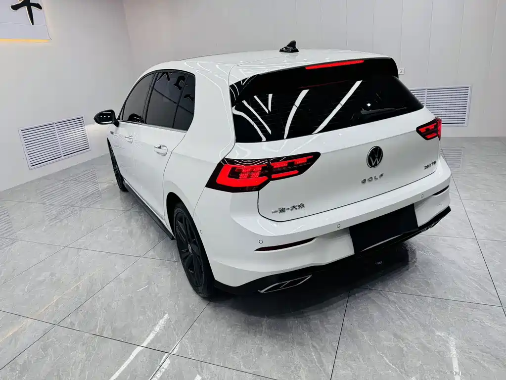 Volkswagen Golf — миниатюра 6
