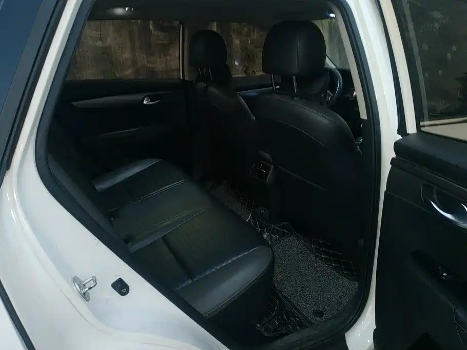 Kia Sportage — миниатюра 11