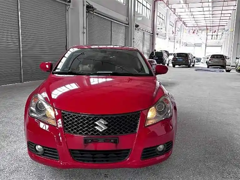 Suzuki Kizashi 2011