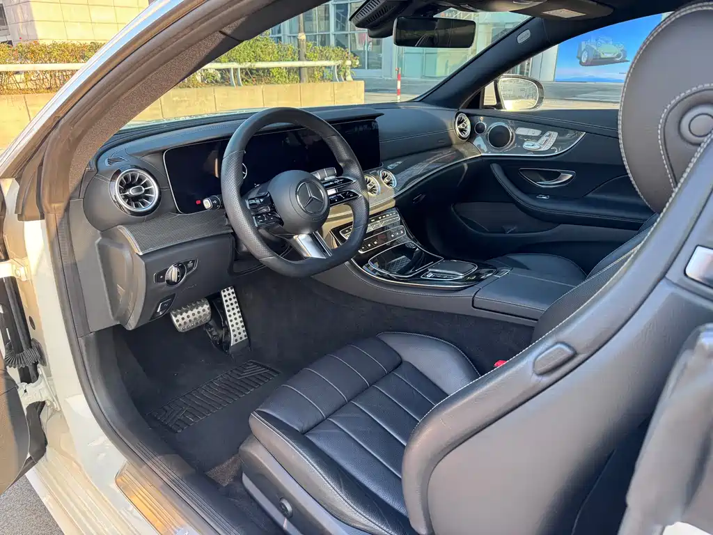 MERCEDES-BENZ E CLASS