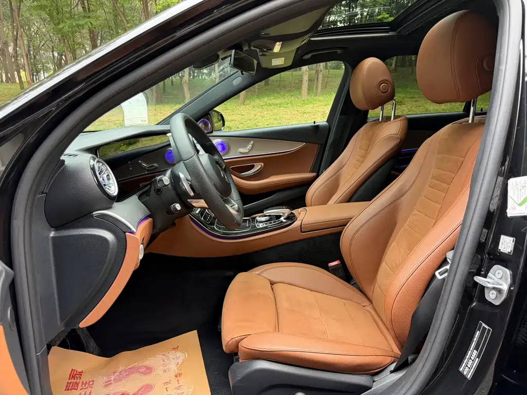 Mercedes-Benz E-Class — миниатюра 5