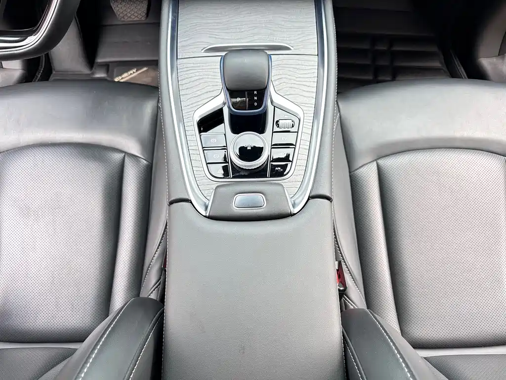 Chery Tiggo 8 PRO NEV — миниатюра 15