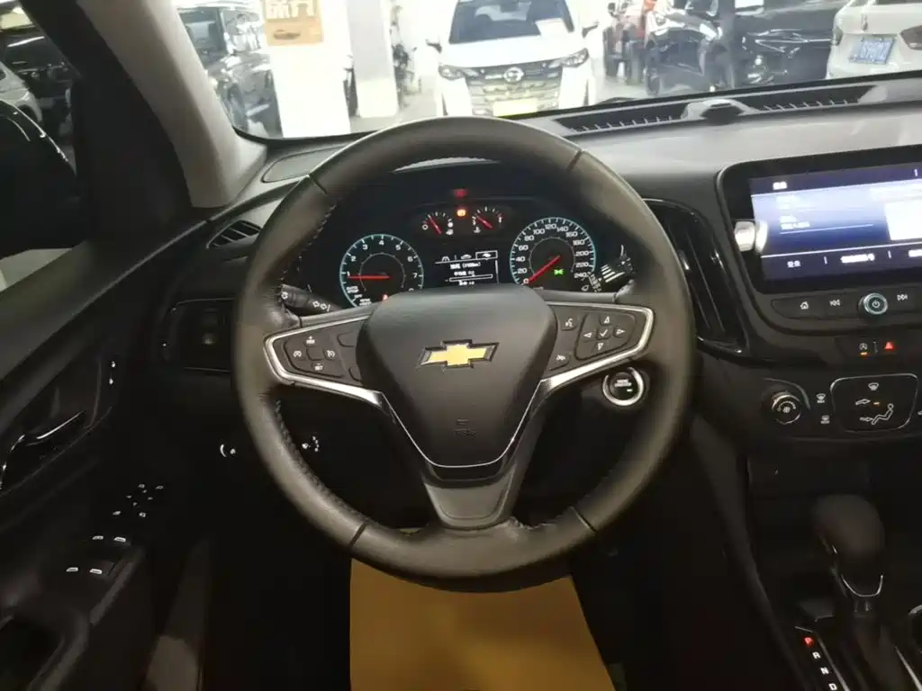 Chevrolet Equinox — миниатюра 11