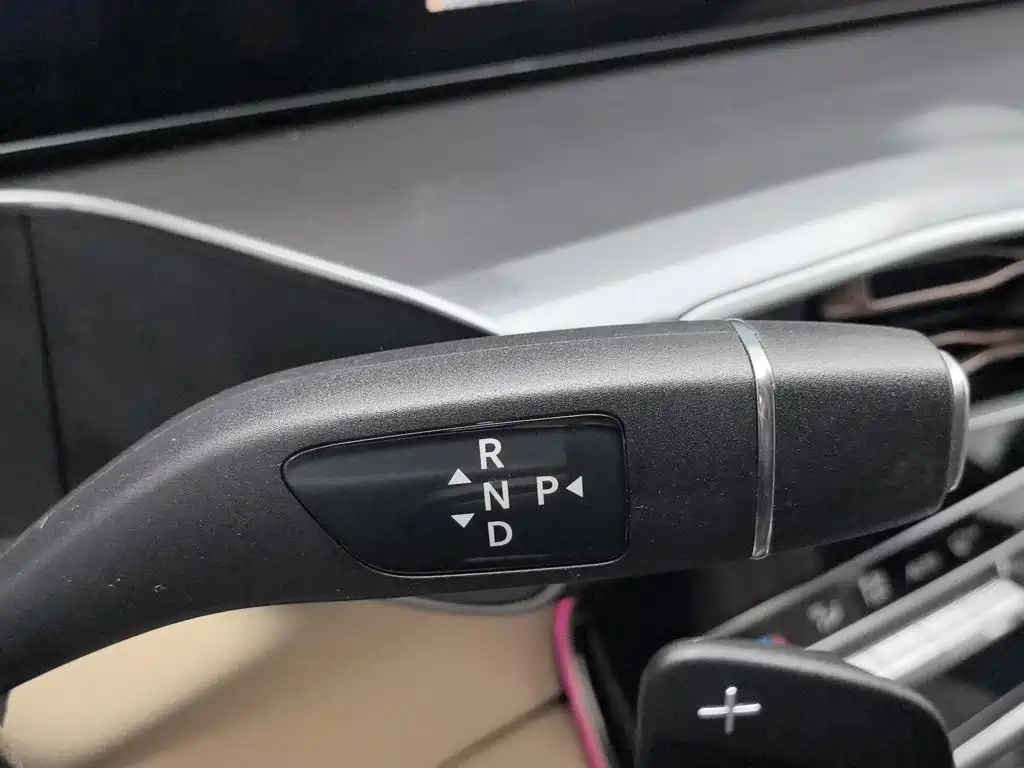 Mercedes-Benz EQC — миниатюра 13