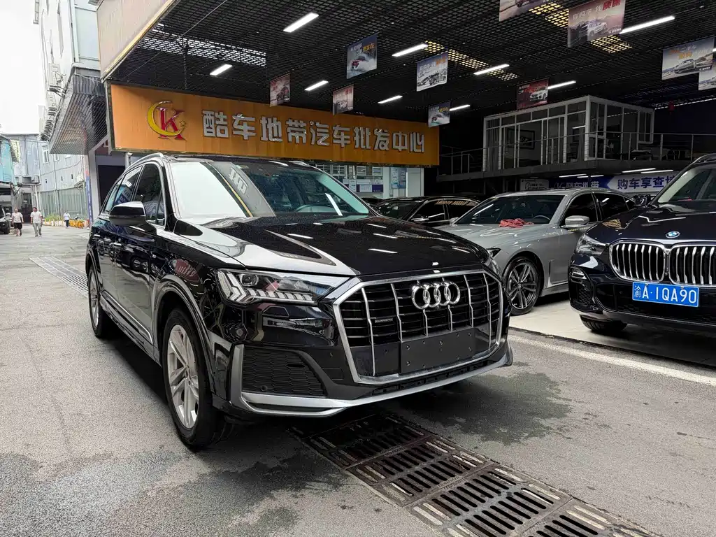 Audi Q7 — миниатюра 3