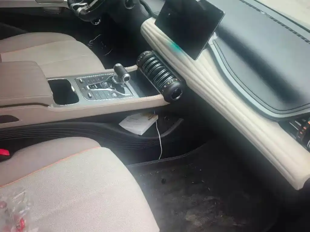 BYD Yuan Plus — миниатюра 4