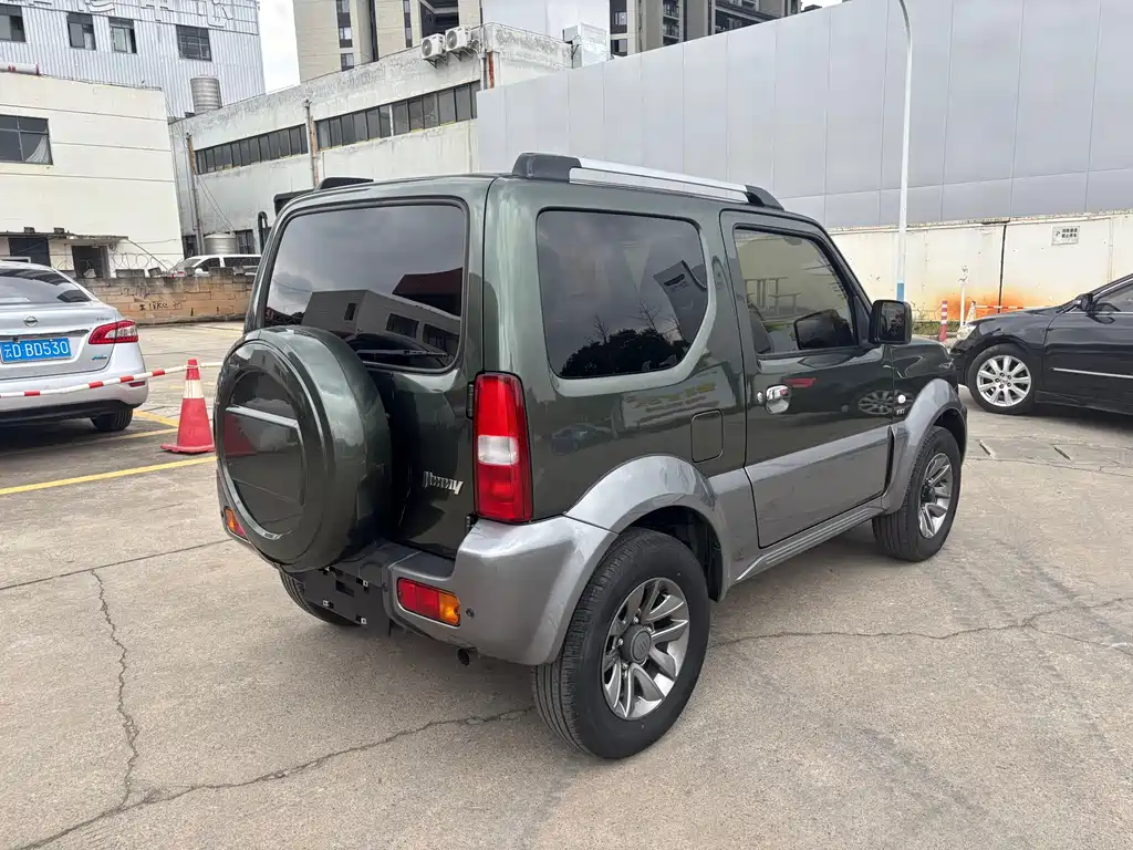 SUZUKI JIMNY