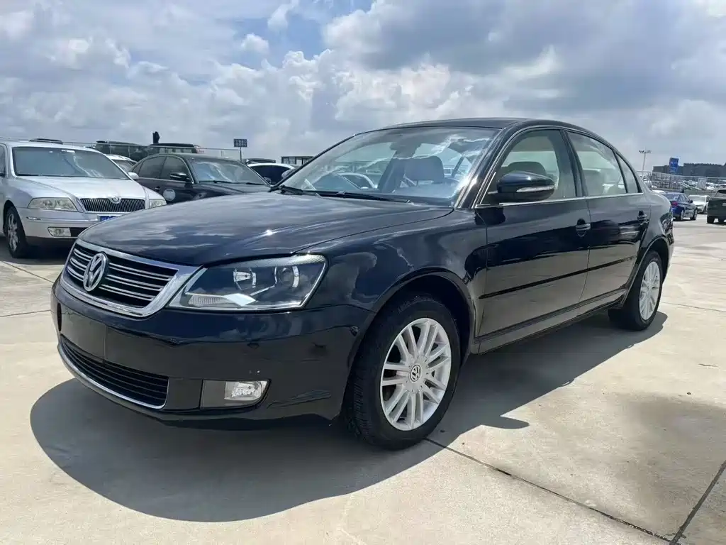 Volkswagen Passat Lingyu 2012