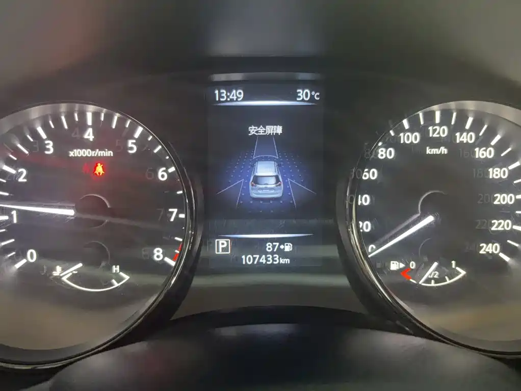 Nissan X-Trail — миниатюра 3