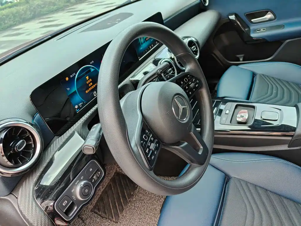 MERCEDES-BENZ A CLASS