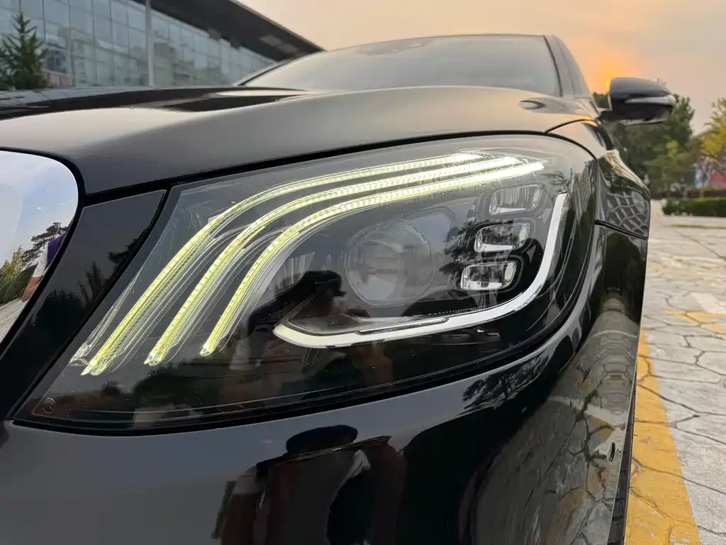Mercedes-Benz S-Class — миниатюра 19
