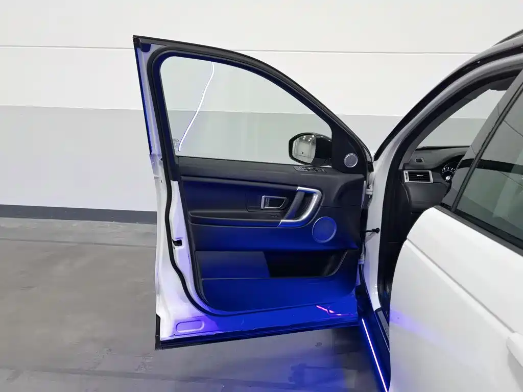 Land Rover Discovery Sport — миниатюра 8