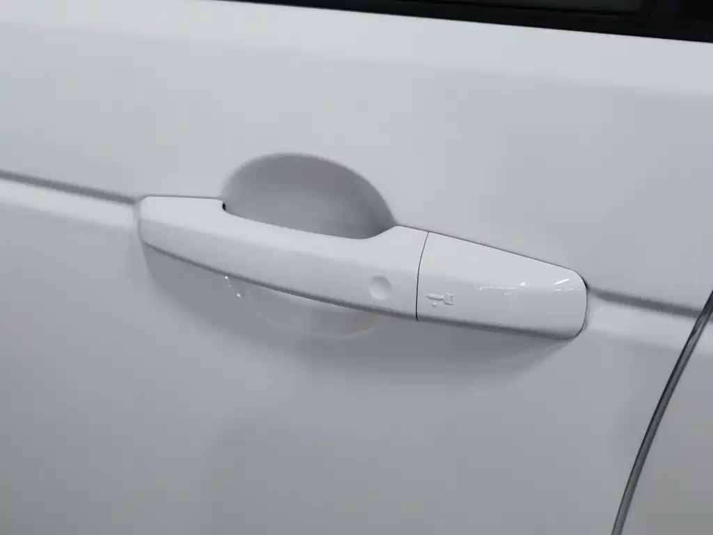 Land Rover Discovery Sport — миниатюра 18