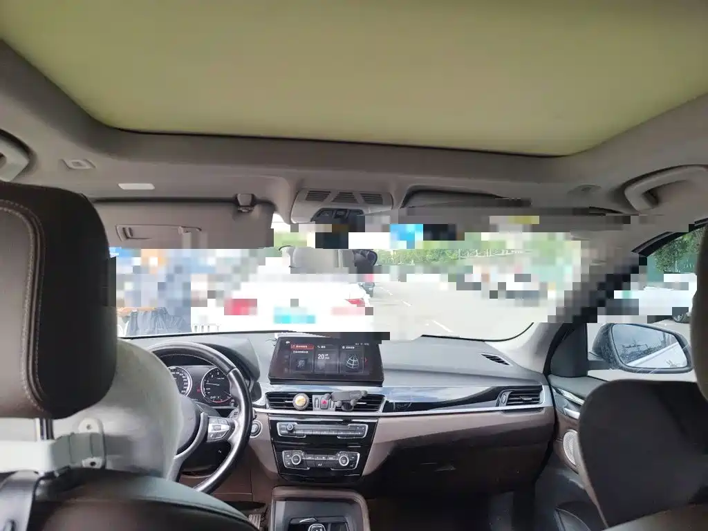 BMW X1 — миниатюра 14