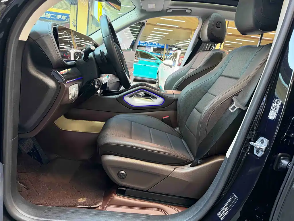 Mercedes-Benz GLE (Import) — миниатюра 10