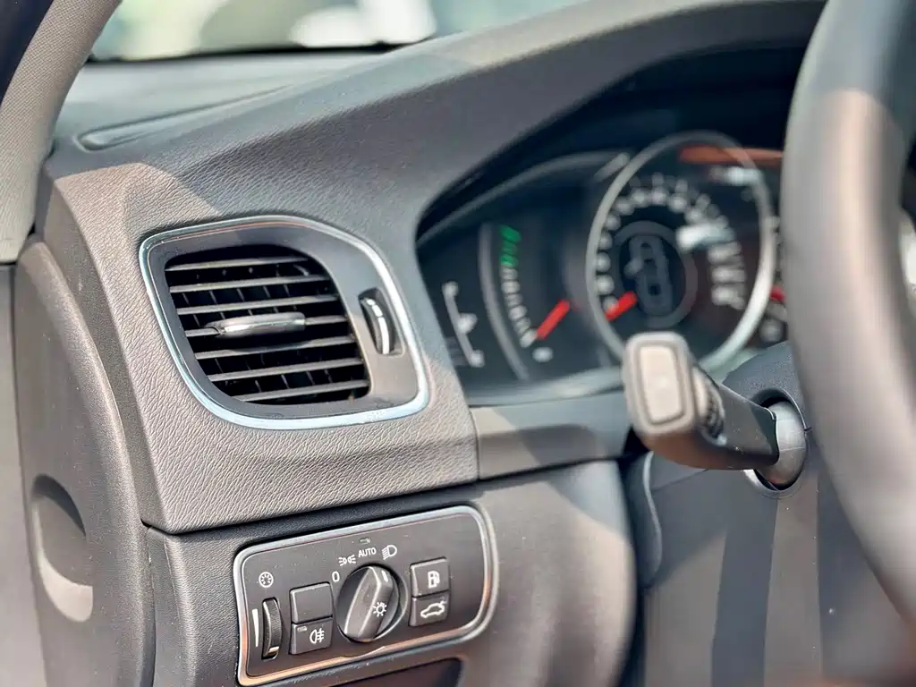 Volvo S60 — миниатюра 24