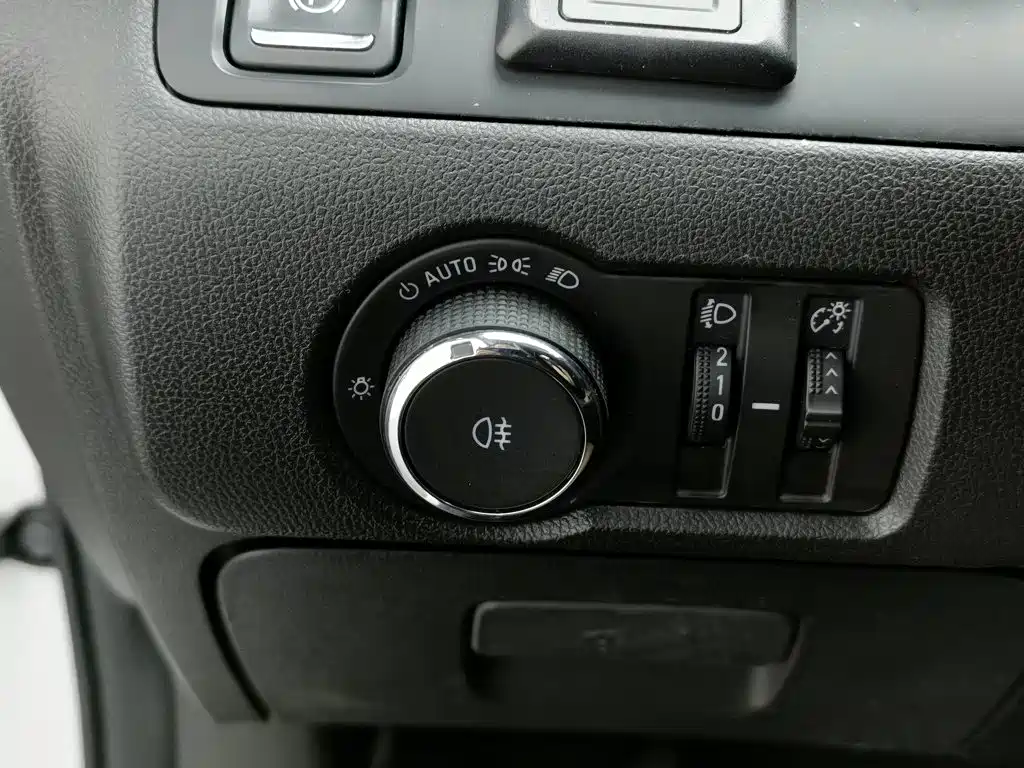 Buick GL6 — миниатюра 21