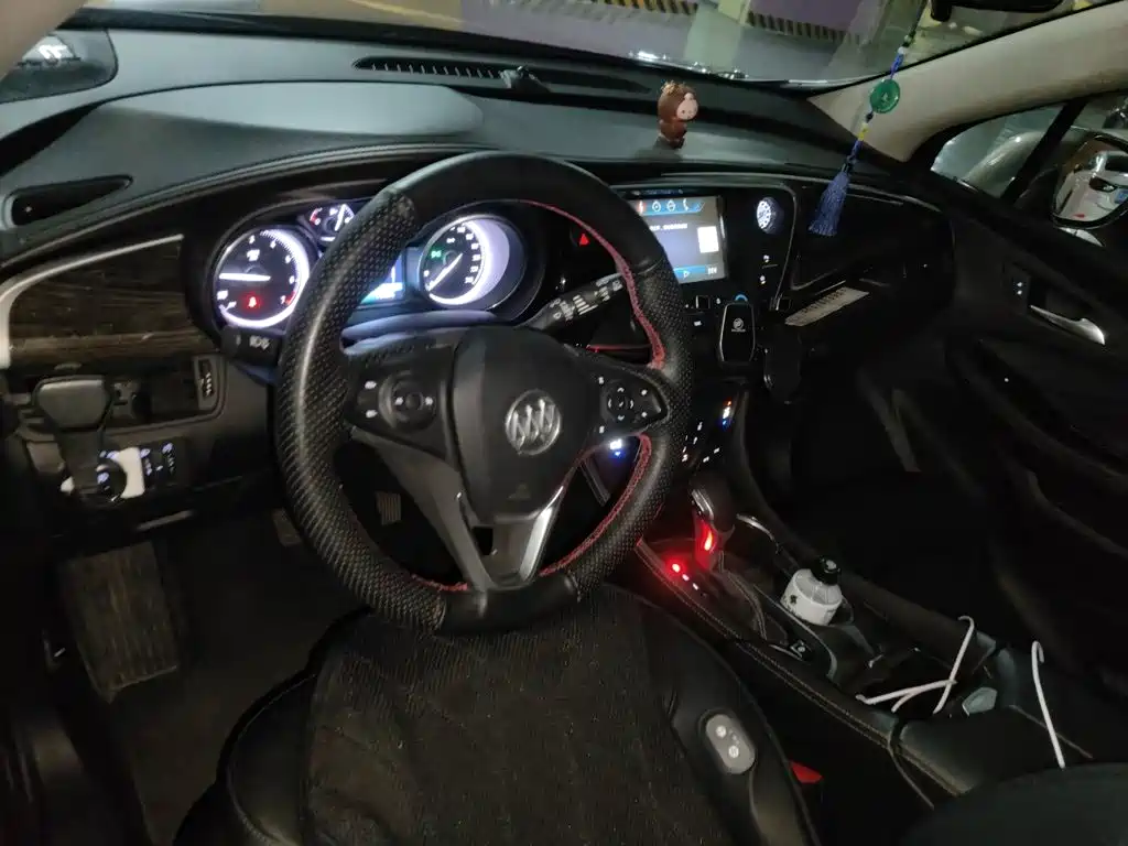Buick Envision Plus — миниатюра 13