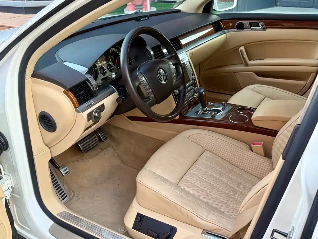 Volkswagen Phaeton — миниатюра 7