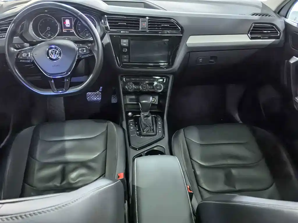 Volkswagen Tiguan L — миниатюра 7