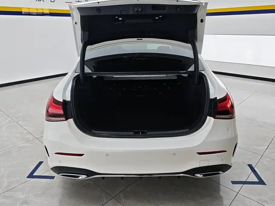 MERCEDES-BENZ A CLASS