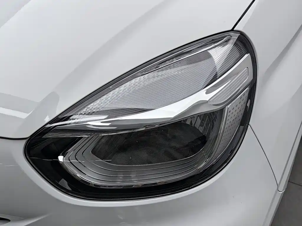 Roewe Clever — миниатюра 7