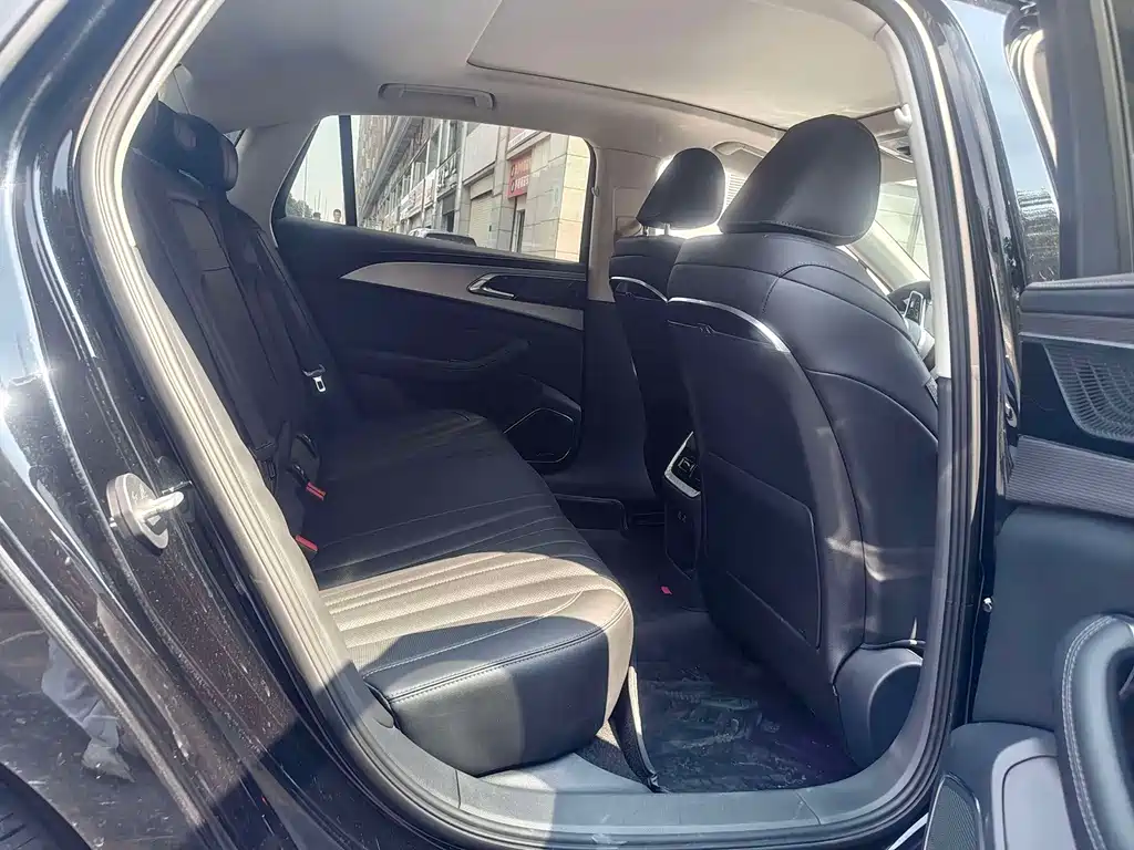 Hongqi Hongqi H5 — миниатюра 4