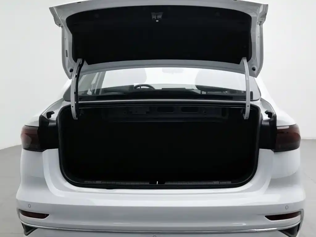 Geely Emgrand — миниатюра 16