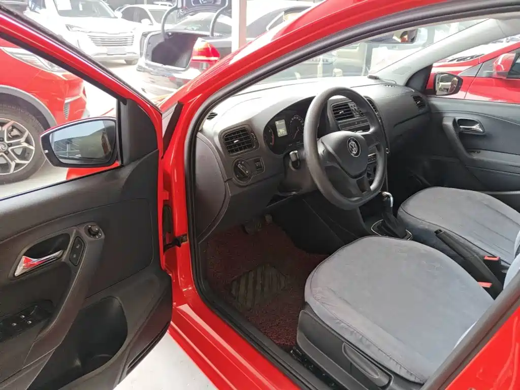 Volkswagen Polo — миниатюра 12
