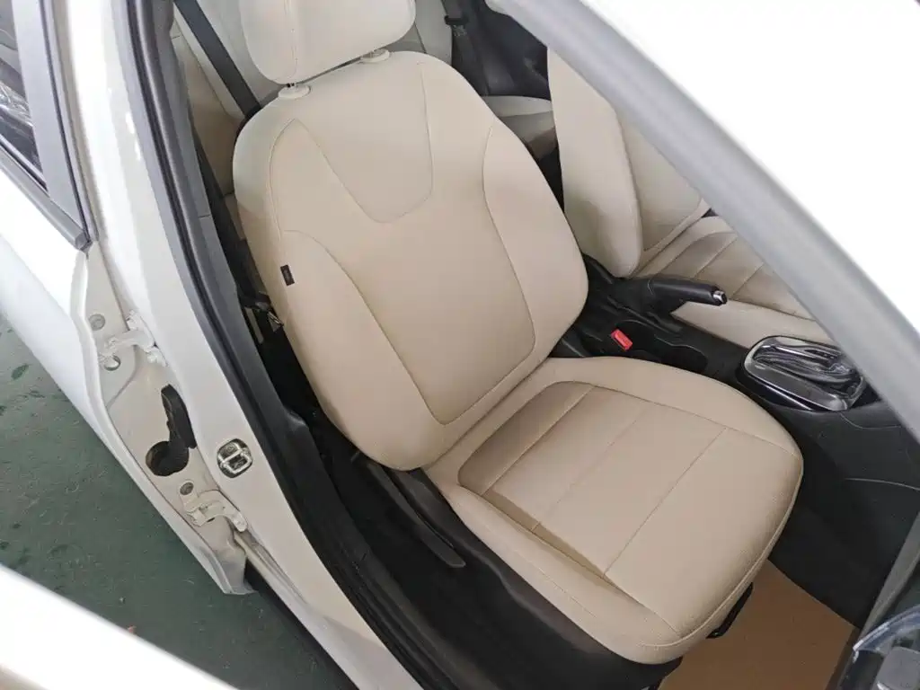 Buick Excelle — миниатюра 20