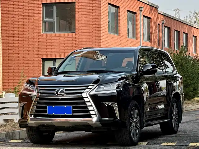 LEXUS LX 2017
