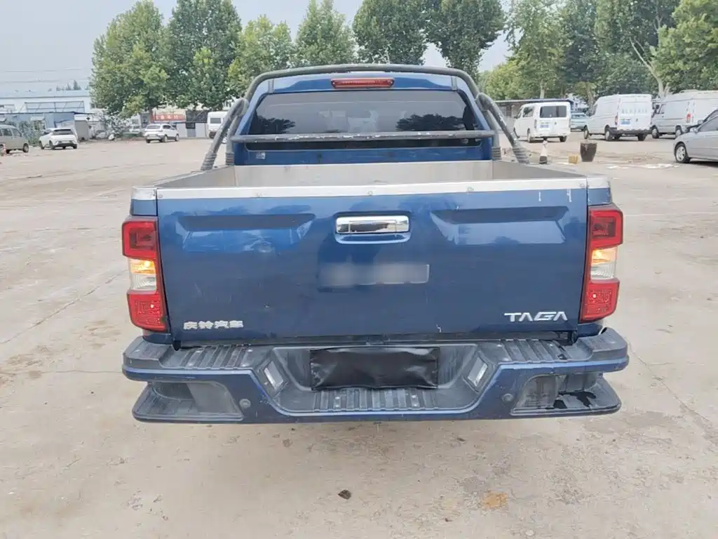 Isuzu TAGA Daga — миниатюра 6