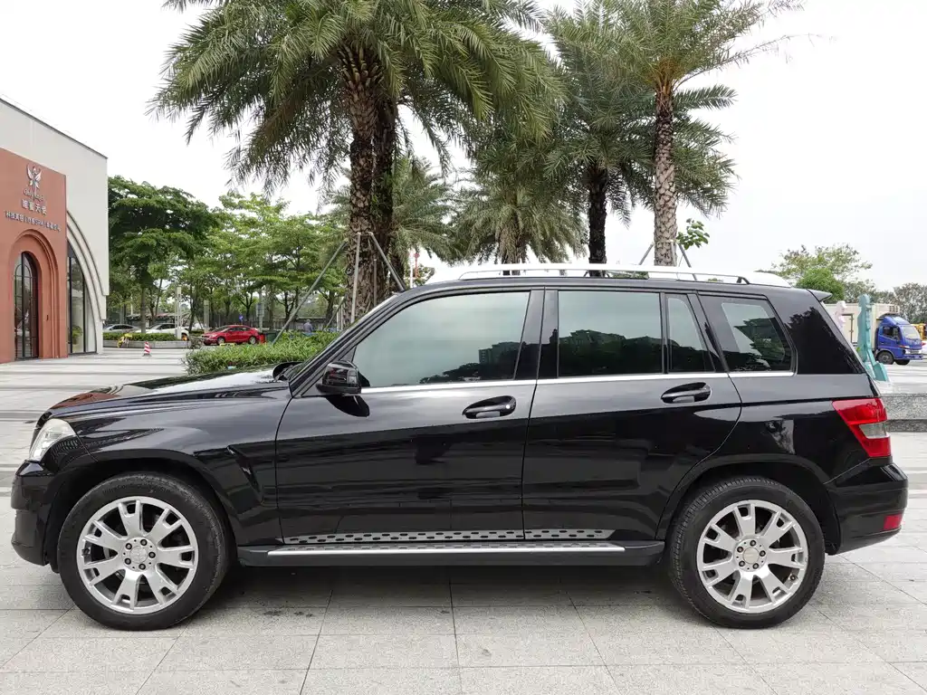 Mercedes-Benz GLK 2011 GLK 300 4MATIC Luxury