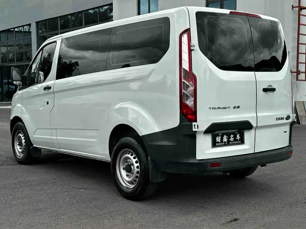 Ford Transit - фото 11