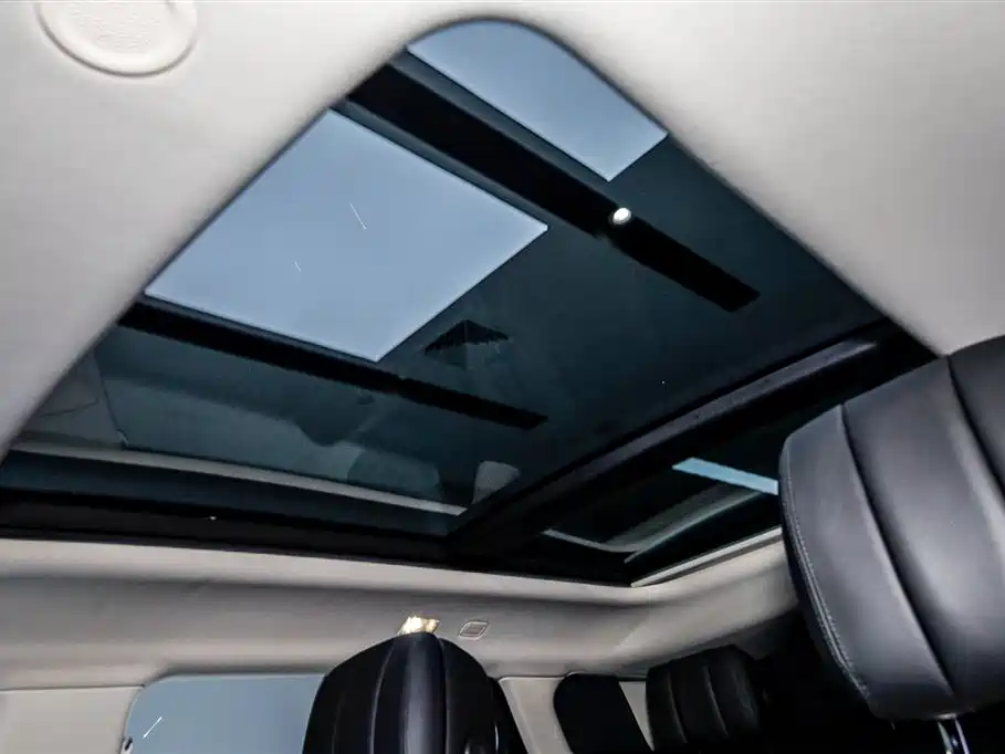 LAND ROVER RANGE ROVER AURORA