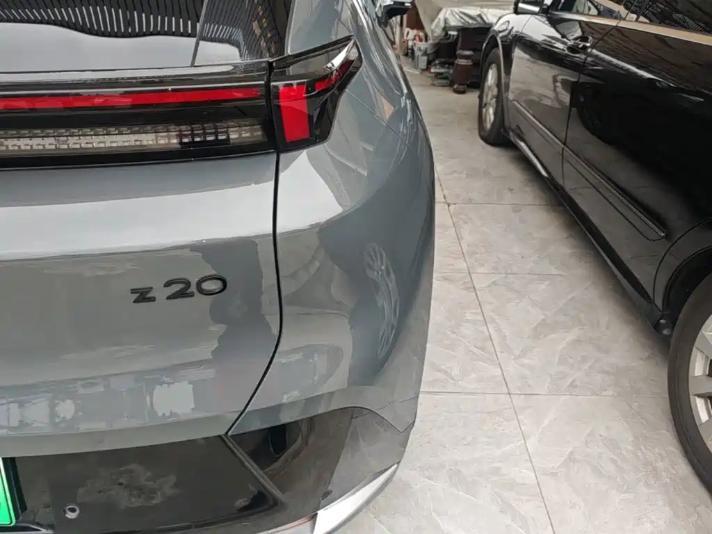 Lynk & Co 20 — миниатюра 8