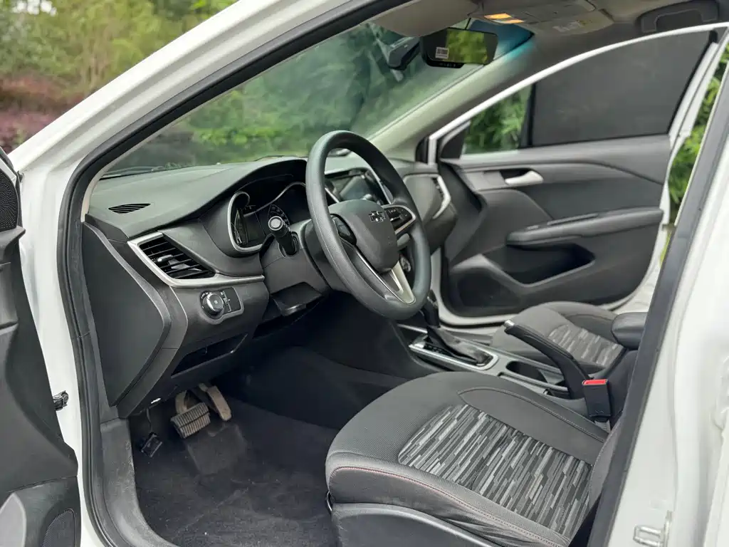 Chevrolet Monza 2019 Redline 320T DCT VI