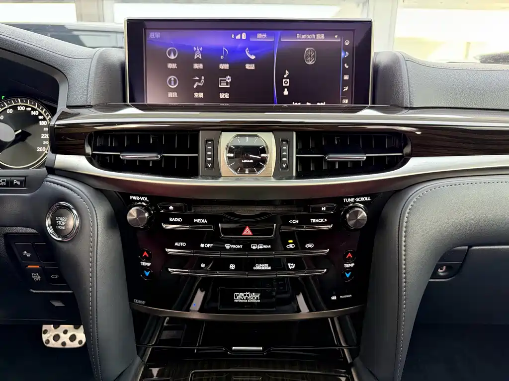 Lexus LX 2019 570