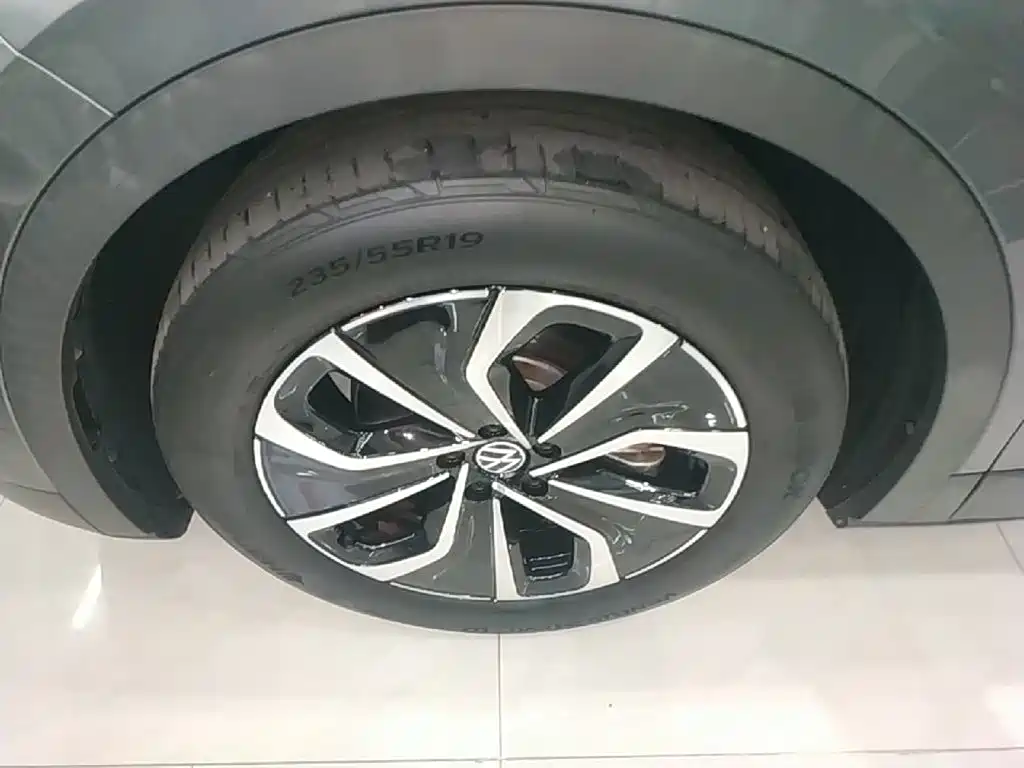 Volkswagen ID.4 X — миниатюра 23