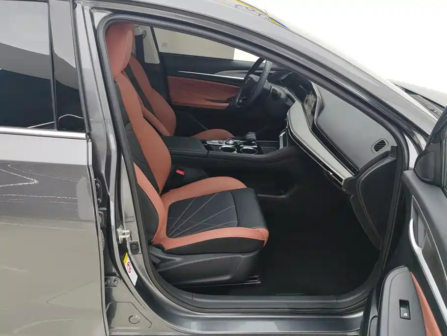 Changan Eado — миниатюра 8