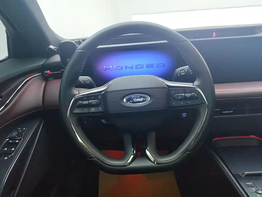 Ford Mondeo — миниатюра 15