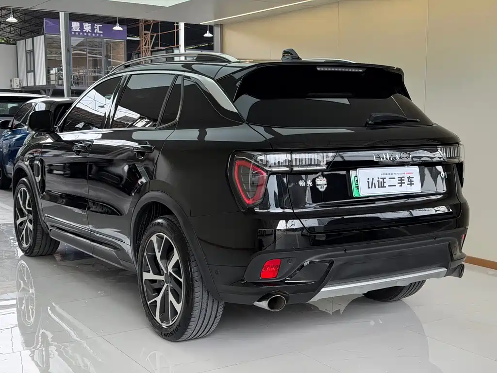 Lynk & Co 01 EM-P — миниатюра 21