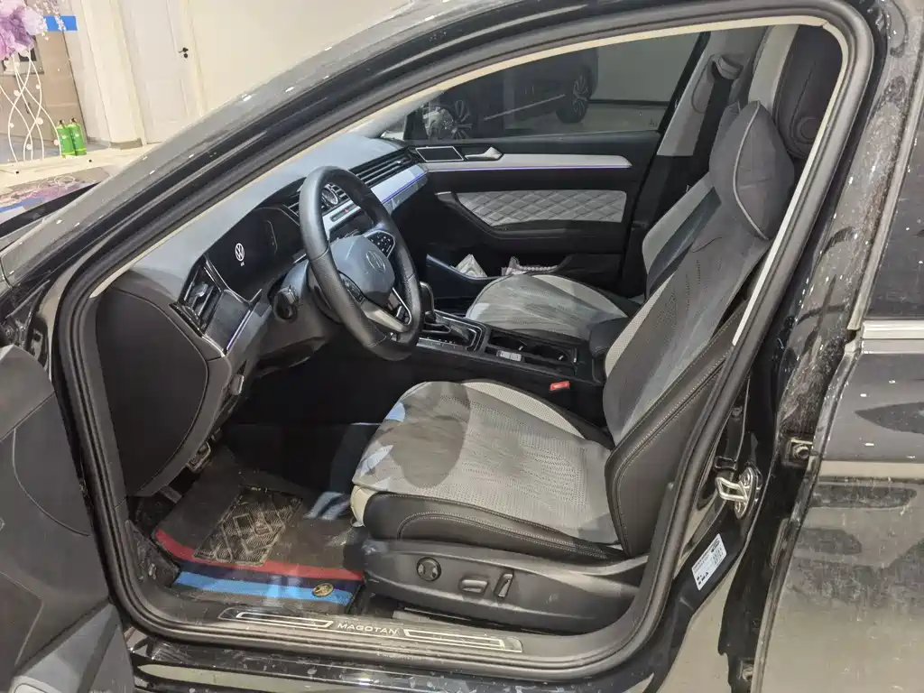 Volkswagen Magotan 2023 200 330TSI DSG Luxury
