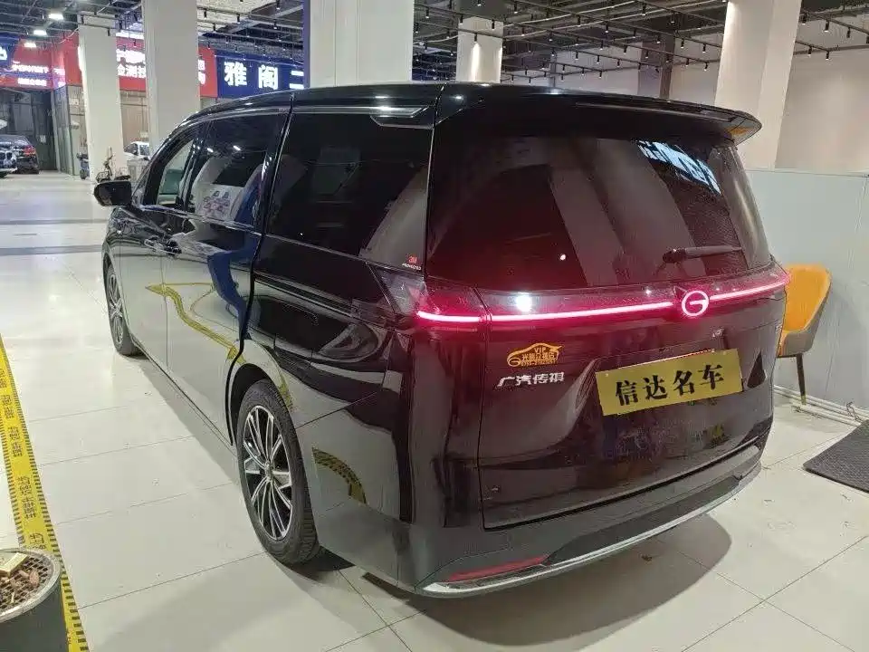 GAC Motor Trumpchi E8 PHEV — миниатюра 10