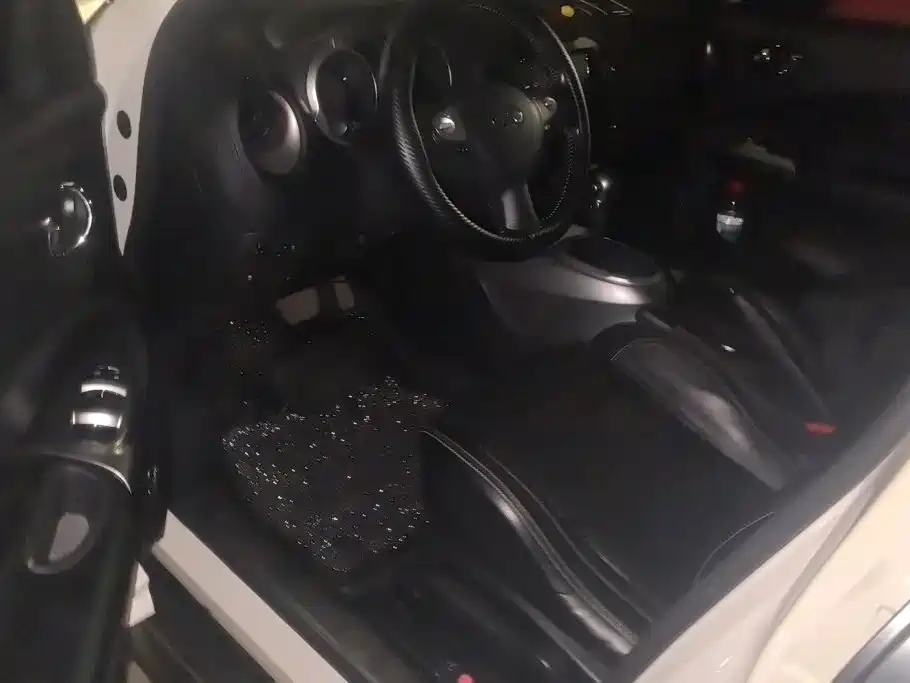 Infiniti ESQ — миниатюра 9