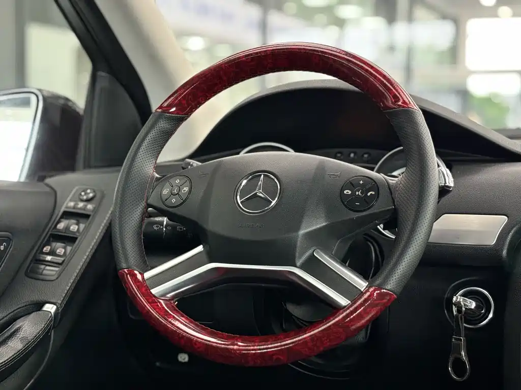 MERCEDES-BENZ R CLASS