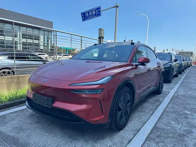 2025 Nio L60