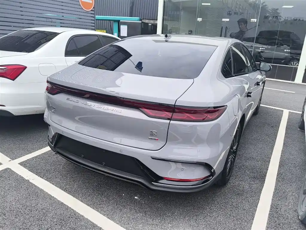 BYD Han 2025 DM-i Smart Drive 125KM Flagship